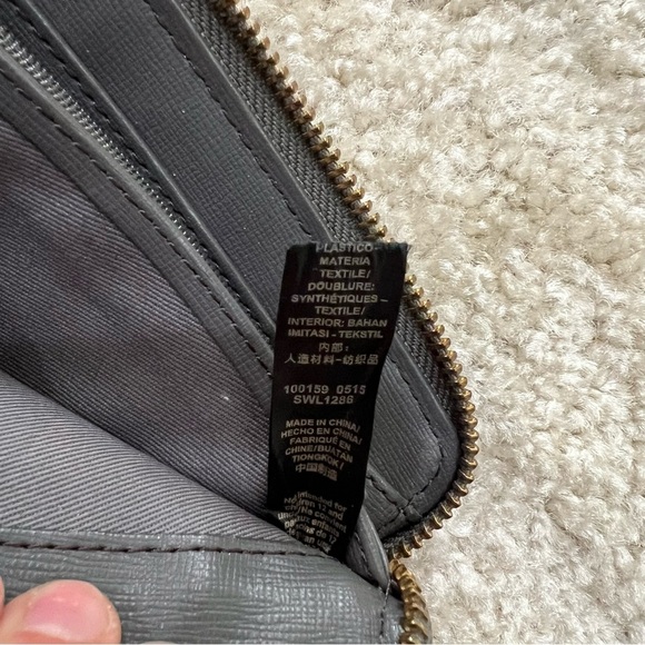 Fossil Leather Wallet Wristlet Geometric Multicolor Folding, Preowned condition - Picture 14 of 16